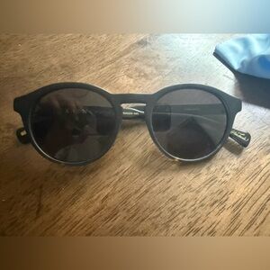 Black raen Sunglasses